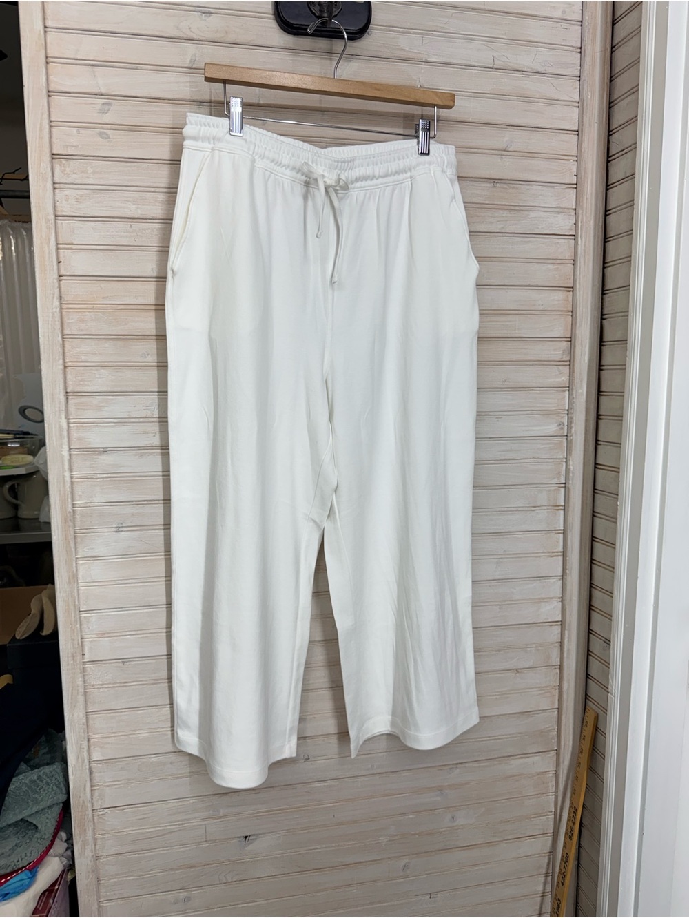 NWOT Lands' End Women’s M White Wide Leg Cotton Drawstring Pants with Pockets